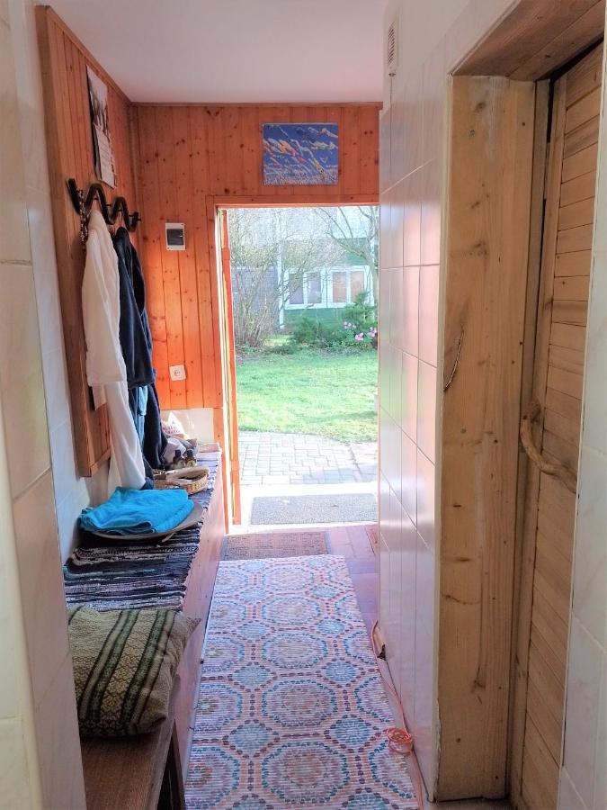 House, Garden & Sauna. Free Parking. Train Stop-200 M. Sea-1 Km. Jūrkalne Dış mekan fotoğraf